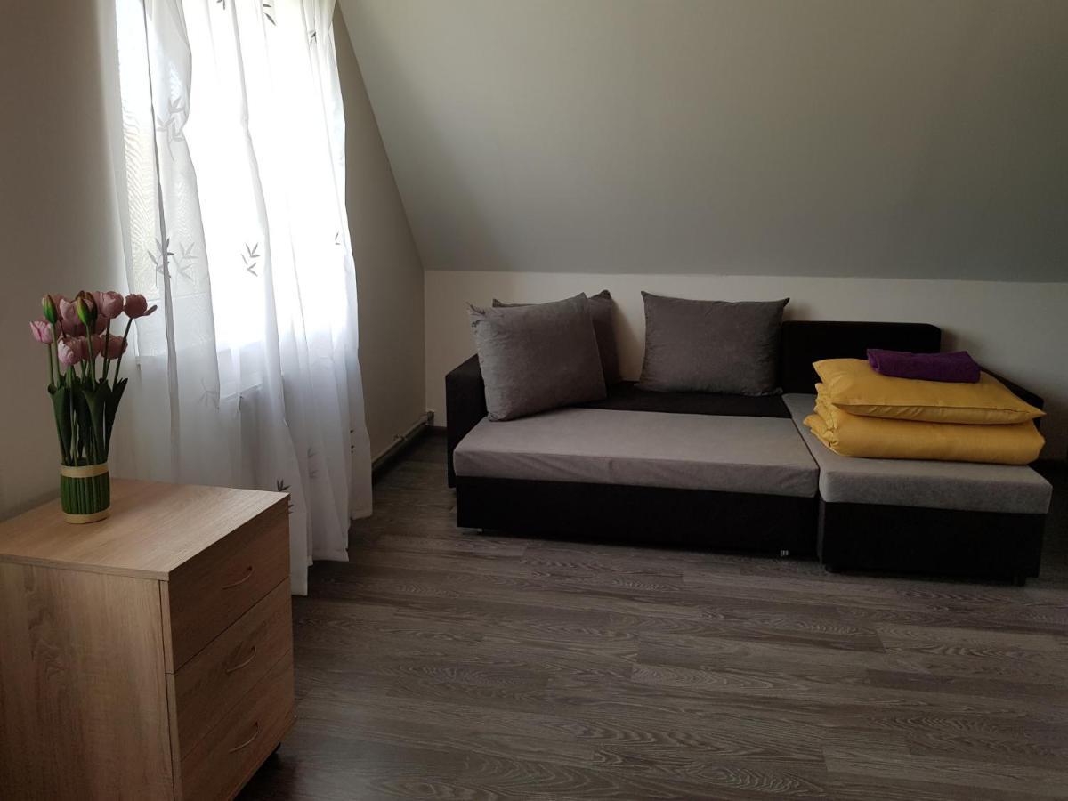 Holiday Country House Markalne Luaran gambar
